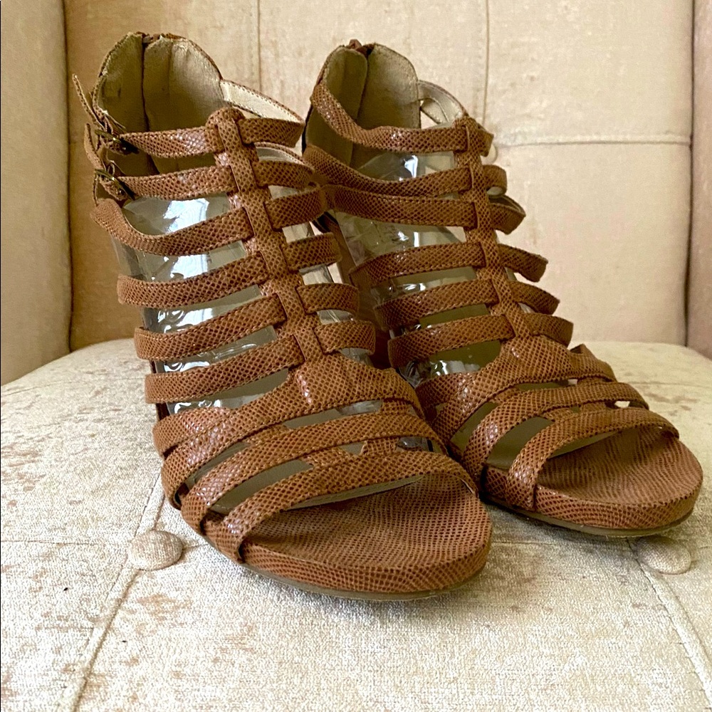 Kenneth Cole Reaction Strap Sandals